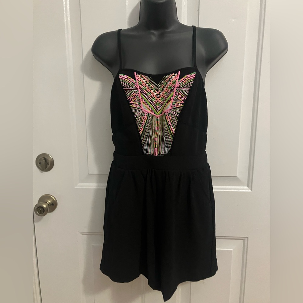 GB black romper